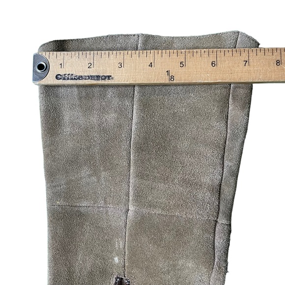 Cynthia Rowley DLUXE tan suede boots size 6.5M - Picture 10 of 12